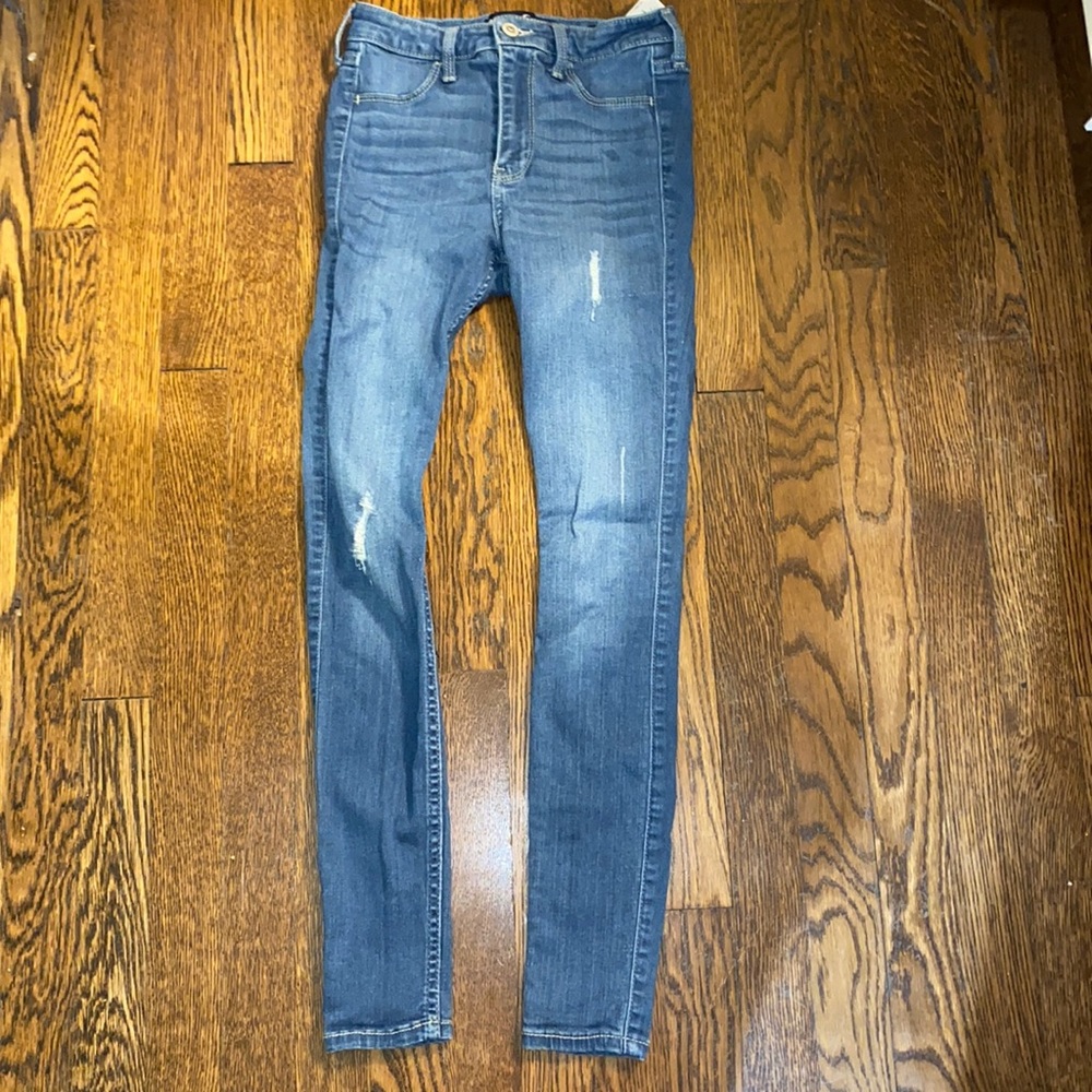 Hollister jeans
